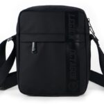 Torebka saszetka na ramię Legion Octagon Venice black/black w czarnym kolorze