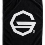 Recznik Legion Octagon Logo 150 x 75 cm